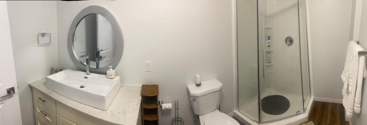 Park Side Basement 2 Bedroom *